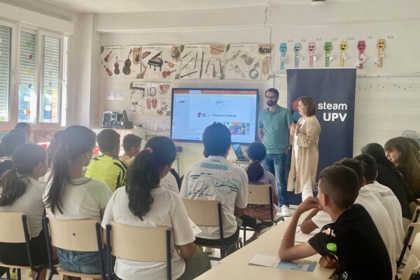 Visitamos el CEIP Joaquín María López en Villena