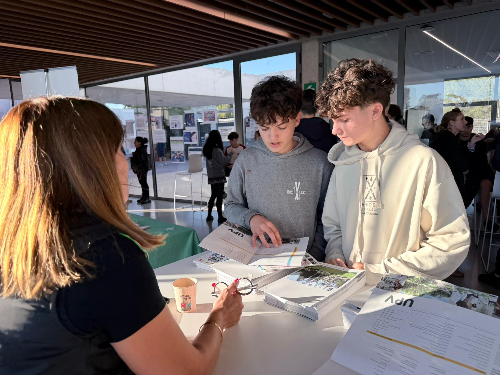 #71 Visitamos el Colegio British College en La Cañada