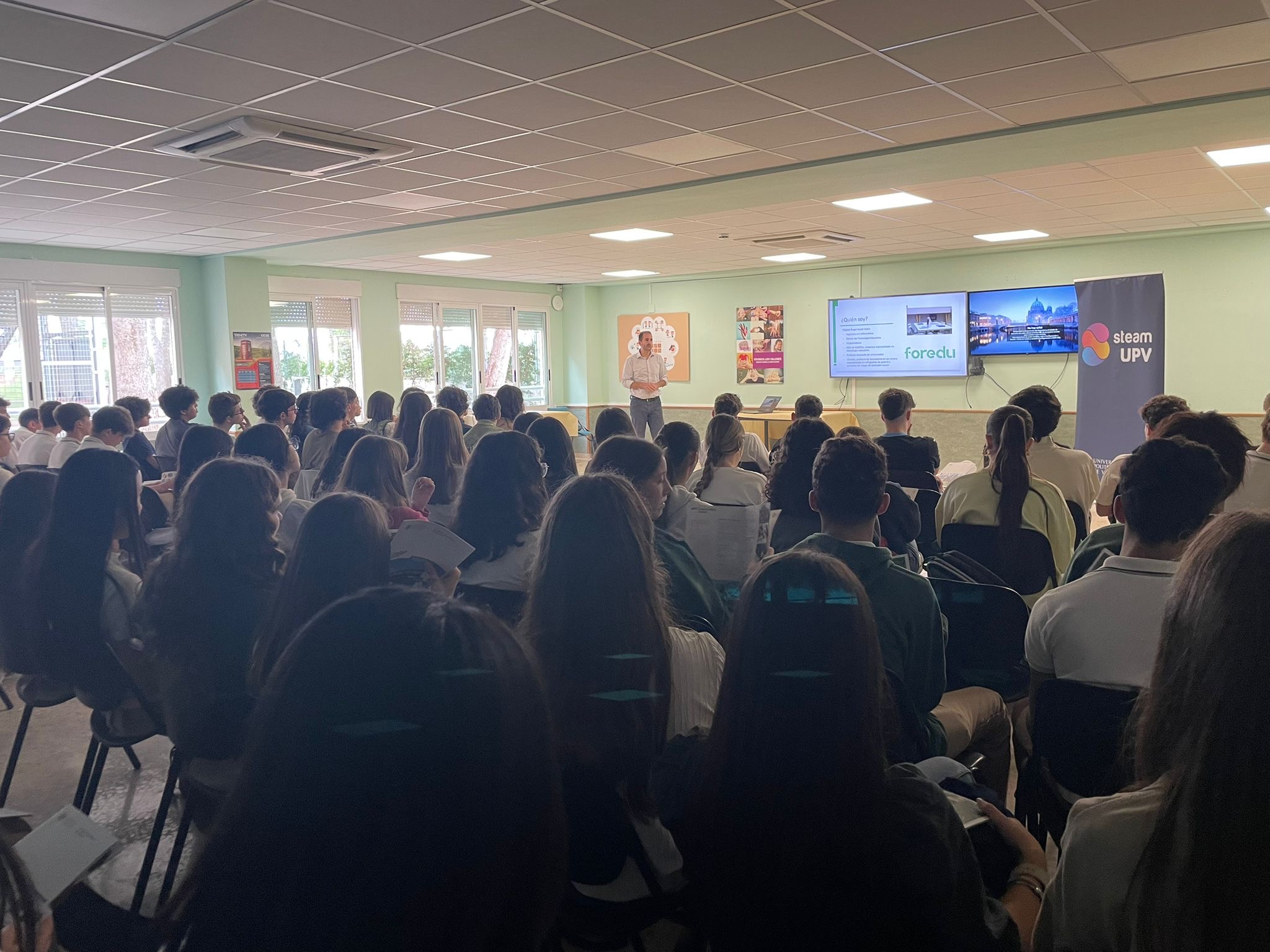 #56 Visitamos el Colegio La Devesa en Carlet